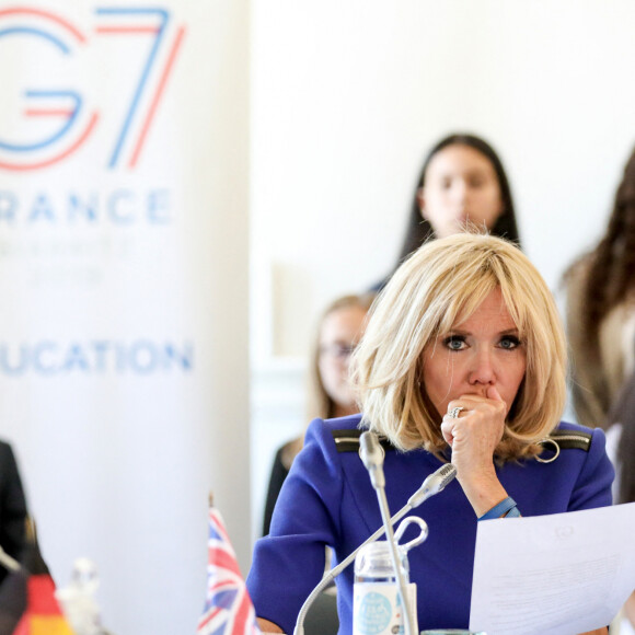 Brigitte Macron lors de la réunion des ministres de l'éducation en marge du G7 au centre international d'études pédagogiques à Sèvres le 4 juillet 2019. © Stéphane Lemouton / Bestimage