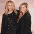 Estelle Lefébure avec sa fille Emma Smet à l'avant-première du film "Holy Lands" au cinéma UGC Normandie à Paris. © Coadic Guirec/Bestimage   