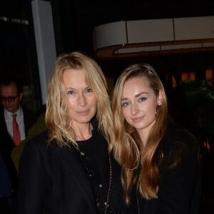 Exclusif - Estelle Lefébure et sa fille Emma Smet à l'after-party du film "Holy Lands" au restaurant le Beefbar (Rue Marbeuf dans le 8ème arrondissement) à Paris, France, le 4 décembre 2018. © Rachid Bellak/Bestimage 