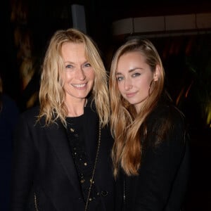 Exclusif - Estelle Lefébure et sa fille Emma Smet à l'after-party du film "Holy Lands" au restaurant le Beefbar (Rue Marbeuf dans le 8ème arrondissement) à Paris, France, le 4 décembre 2018. © Rachid Bellak/Bestimage 