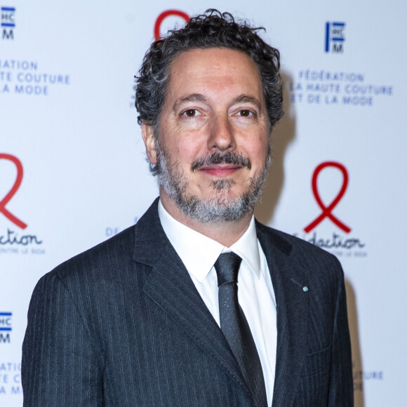 Guillaume Gallienne lors du photocall de la 18ème édition du "Dîner de la mode du Sidaction" au Pavillon Cambon Capucines - Potel et Chabot à Paris. © Olivier Borde/Bestimage