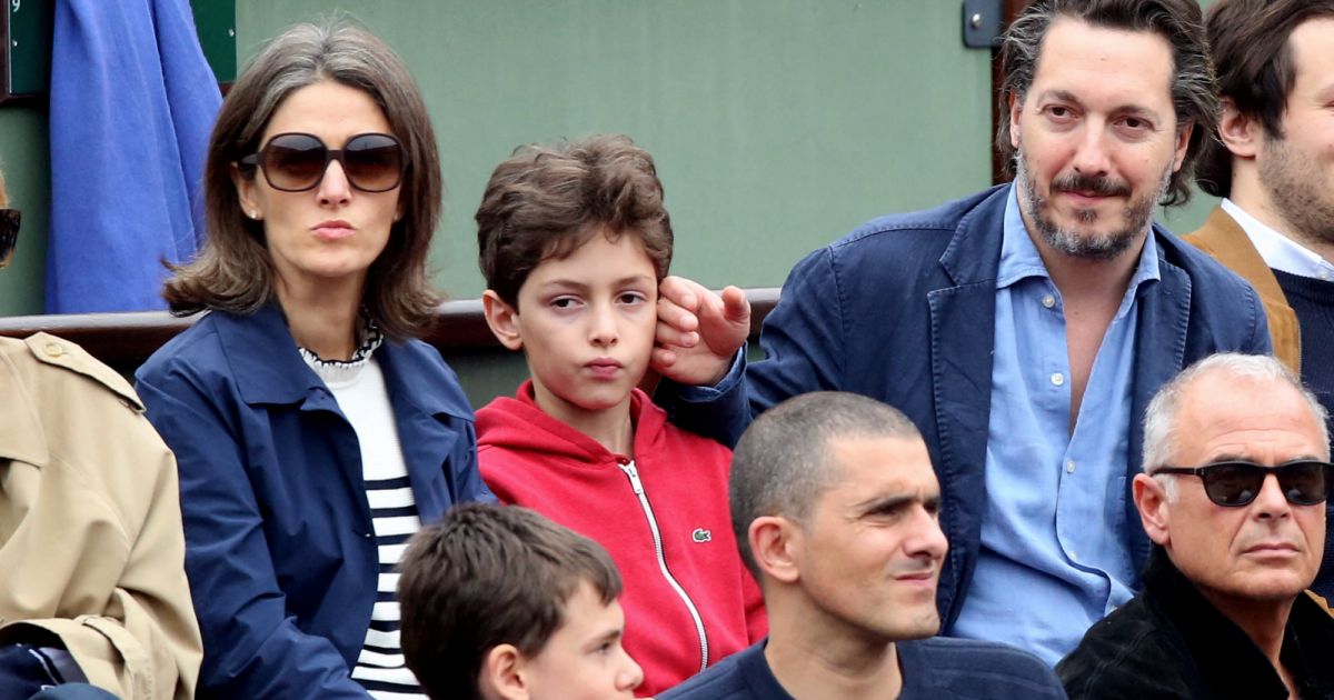 Guillaume Gallienne avec sa femme Amandine et leur fils Tado dans les tribunes de la finale Guillaume Gallienne avec sa femme Amandine et leur fils Tado dans les tribunes de la finale