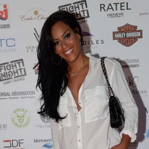 Amel Bent - People à la 3ème édition de la "Fight Night" à Saint-Tropez. Les plus grands noms de la Boxe Thaï et du Kick-Boxing mondiaux se sont affrontés sur le ring, au milieu de La Citadelle. Le 4 août 2015