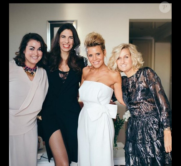 Laura Tenoudji partage des photos inédites de son mariage sur Instagram. Le 12 novembre 2020.