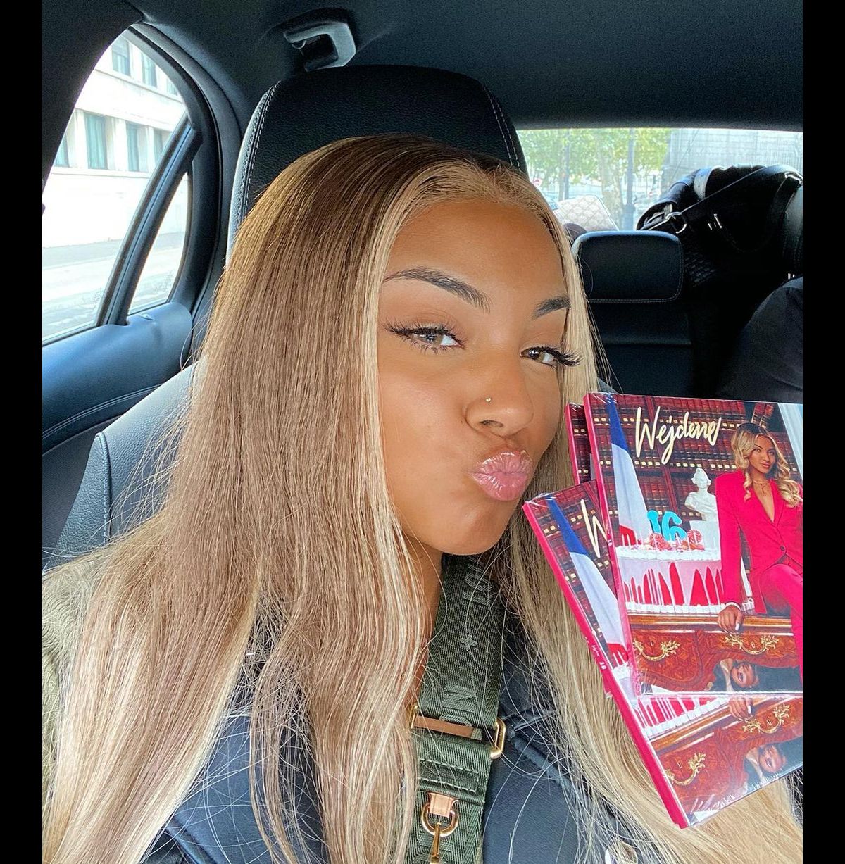 Wejdene Fille D Un Chanteur Celebre Comment Il L A Mise En Garde Purepeople