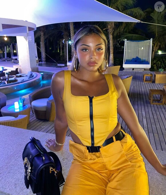 Wejdene prend la pose sur Instagram. La chanteuse a dévoilé en septembre son tout premier album en septembre dernier, "16".