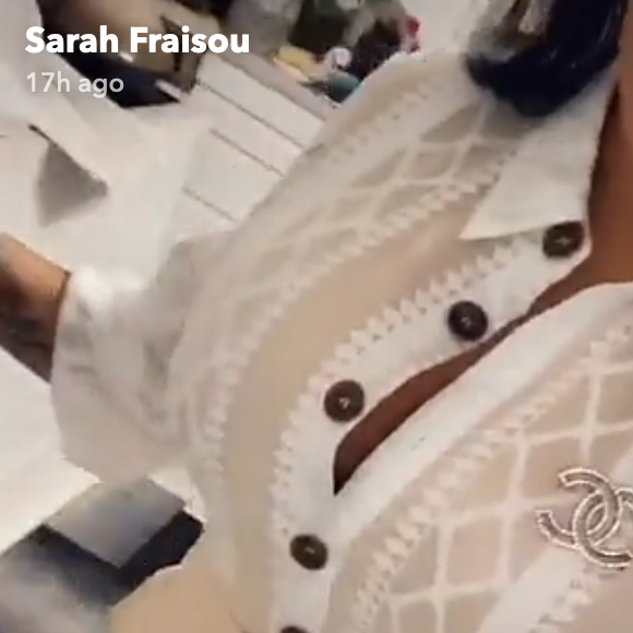 Sarah Fraisou, fière de sa nouvelle silhouette, s'affiche dans des tenues moulantes - Snapchat, 15 novembre 2020