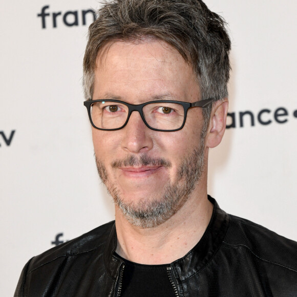 Jean-Luc Lemoine au photocall de la conférence de presse de France 2 au théâtre Marigny à Paris le 18 juin 2019 © Coadic Guirec / Bestimage