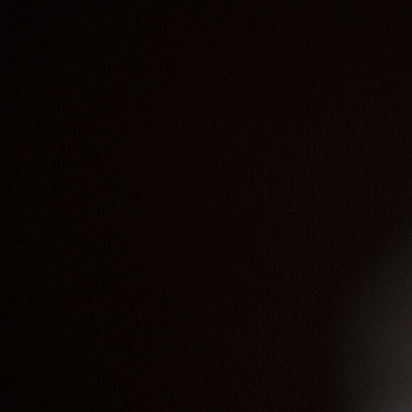 Le Chanteuse Louane - La chanteuse Louane lors de la cérémonie d'illumination des Champs Elysées à Paris le 22 novembre 2020. Louane Emera est la marraine de la 40ème cérémonie d'illumination des champs Elysées. © JB Autissier / Panoramic / Bestimage