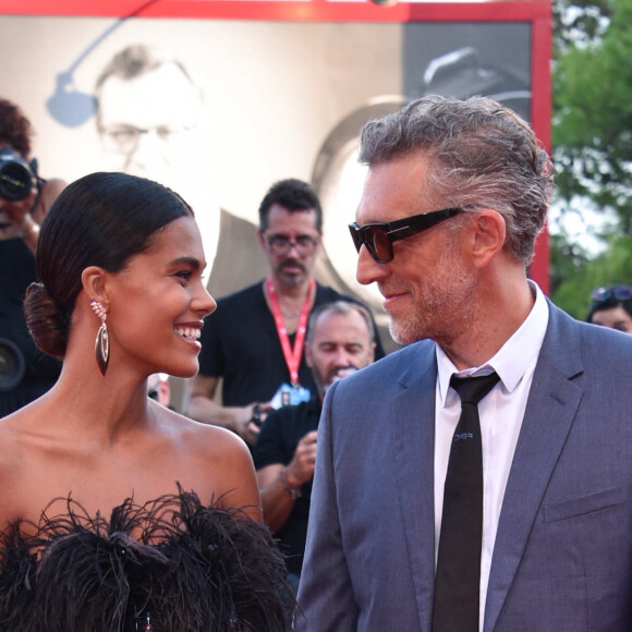 Vincent Cassel et sa femme Tina Kunakey - Red carpet du film "J'accuse" lors du 76ème Festival du Film de Venise, la Mostra à Venise en Italie le 30 Août 2019