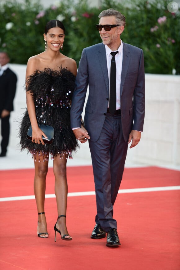 Vincent Cassel et sa femme Tina Kunakey - Red carpet pour le film "J'accuse!" lors du 76ème festival du film de venise, la Mostra le 30 août 2019.