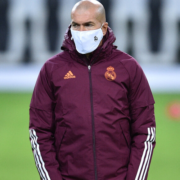L'entraîneur Zinedine Zidane à l'entraînement du Real Madrid au Borussia Park à Mönchengladbach, le 26 octobre 2020.