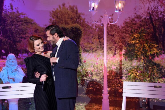 Elodie Frégé et Grégory Fitoussi dans l'émission "Allez viens, je t'emmène", sur France 3, les 27 novembre 2020.