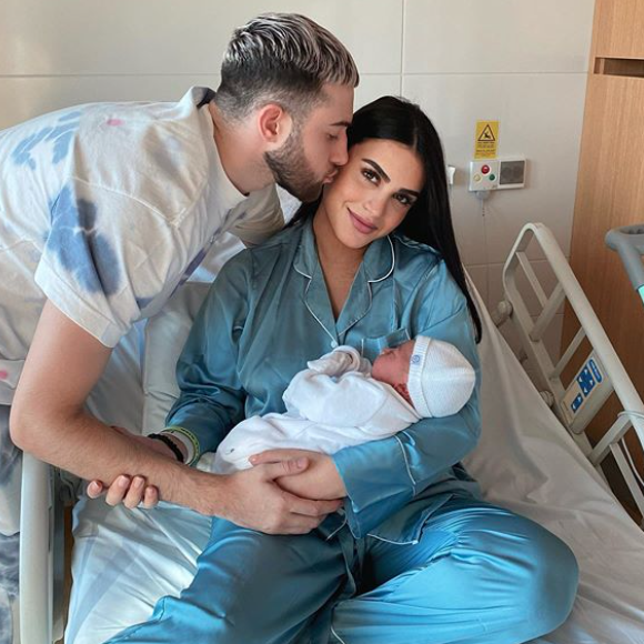 Camélia et Tarek Benattia sont les parents d'un petit Liaam. L'annonce de la naissance de l'enfant a été faite le 12 novembre 2020.