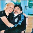 Exclusif- Maradona en famille avec Veronica Ojeda et leur fils lors de la Coupe du monde de football en 2010.