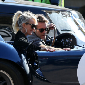 Le prince Emmanuel-Philibert de Savoie et Laeticia Hallyday - Le prince Emmanuel-Philibert de Savoie est au volant de la voiture "Shelby Cobra" sport de Johnny avec Laeticia Hallyday direction le restaurant SoHo House de Malibu en famille à Los Angeles.