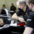 Mick Schumacher, nouveau pilote de l'écurie Haas, lors des préparatifs pour le Grand Prix de Formule 1 de Sakhir. Le 2 décembre 2020 © Motorsport Images / Panoramic / Bestimage