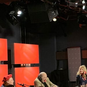 Exclusif - La chanteuse Régine, Marc Lambron, Arielle Dombasle, Helena Noguerra et Laurent Ruquier lors de l'enregistrement de l'émission de radio "Les Grosses Têtes" sur RTL à Paris. Le 22 janvier 2020 