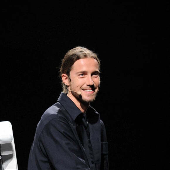 Exclusif - Julien Doré - Enregistrement de l'émission "La Chanson secrète 6" à la Scène musicale à Paris, qui sera diffusée le 12 décembre sur TF1. © Gaffiot-Moreau / Bestimage 