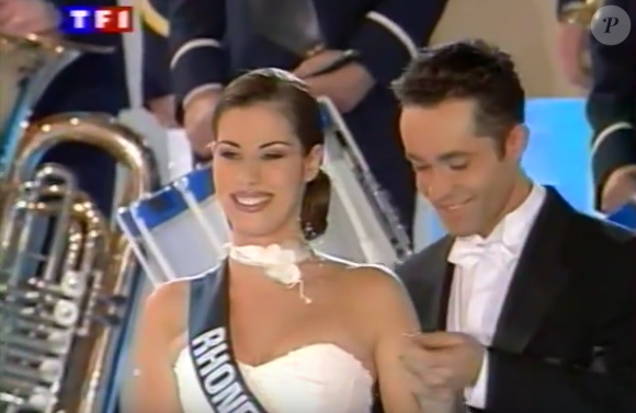 Ariane Quatrefages, lors de l'élection de Miss France 2000, en décembre 1999 sur TF1.