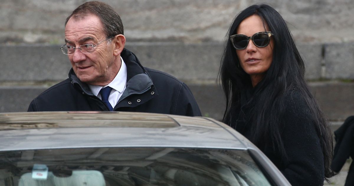 Obsèques De Jean Pierre Pernaut Sur Tf1 Jean-Pierre Pernaut et sa femme Nathalie Marquay-Pernaut - Sortie de la