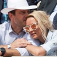 Elodie Gossuin et son mari Bertrand Lacherie dans les tribunes lors des internationaux de tennis de Roland Garros à Paris, France, le 4 juin 2019. © Jacovides-Moreau/Bestimage   