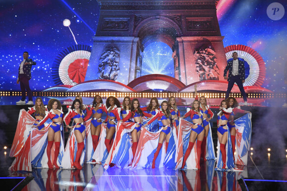 Défilé des 15 demi-finalistes de Miss France 2021 le 19 décembre 2020 sur TF1