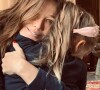 La petite Giulia avec sa mère Carla Bruni, sur Instagram le 19 octobre 2020.
