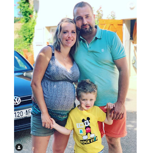 Claire ("L'amour est dans le pré 2015") enceinte de son deuxième enfant. Elle est en couple avec Sébastien et maman de Mathéo. Photo datant de 2020.