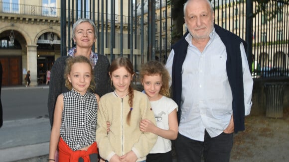 François Berléand "papa poule" : tendres confidences sur ses jumelles de 12 ans