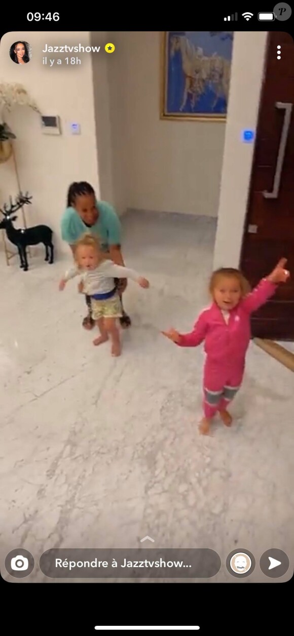 Jazz (JLC Family) en famille sur Snapchat le 29 décembre 2020.