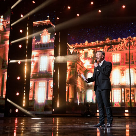 Exclusif - Stéphane Bern - Enregistrement de l'émission "La grande soirée du 31 à Versailles", qui sera diffusée sur France 2. Le 15 décembre 2020 © Tiziano Da Silva - Cyril Moreau / Bestimage