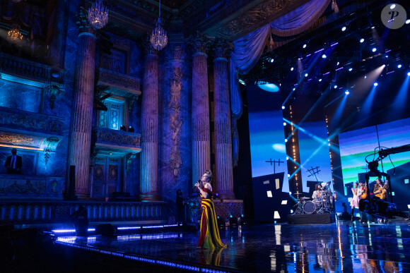 Exclusif - Catherine Ringer - Enregistrement de l'émission "La grande soirée du 31 à Versailles", qui sera diffusée sur France 2. Le 15 décembre 2020 © Tiziano Da Silva - Cyril Moreau / Bestimage