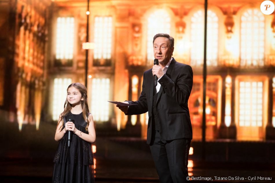 Exclusif Valentina Gagnante De L Eurovision Junior Et Stephane Bern Enregistrement De L Emission La Grande Soiree Du 31 A Versailles Qui Sera Diffusee Su Purepeople