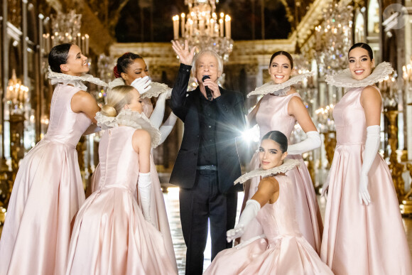 Exclusif - Le chanteur Dave - Enregistrement de l'émission "La grande soirée du 31 à Versailles", qui sera diffusée sur France 2. Le 12 décembre 2020 © Tiziano Da Silva - Cyril Moreau / Bestimage
