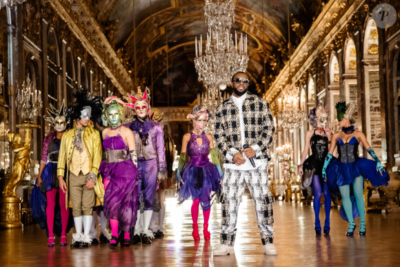 Exclusif - Maitre Gims - Enregistrement de l'émission "La grande soirée du 31 à Versailles", qui sera diffusée sur France 2. Le 12 décembre 2020 © Tiziano Da Silva - Cyril Moreau / Bestimage