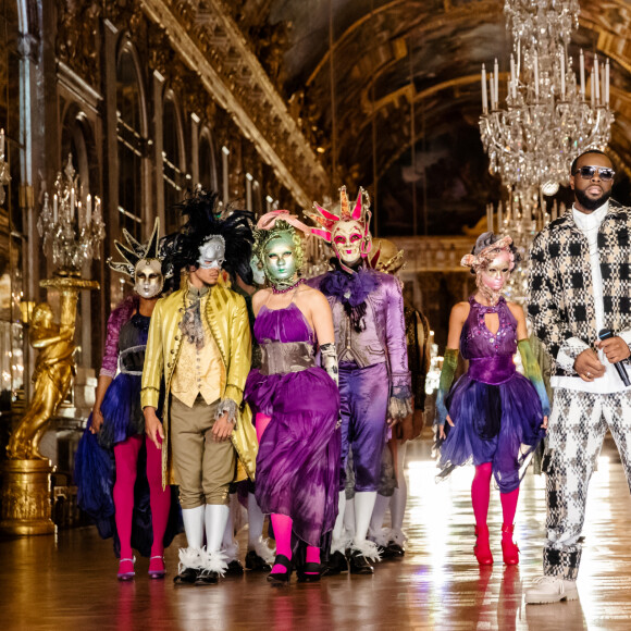 Exclusif - Maitre Gims - Enregistrement de l'émission "La grande soirée du 31 à Versailles", qui sera diffusée sur France 2. Le 12 décembre 2020 © Tiziano Da Silva - Cyril Moreau / Bestimage