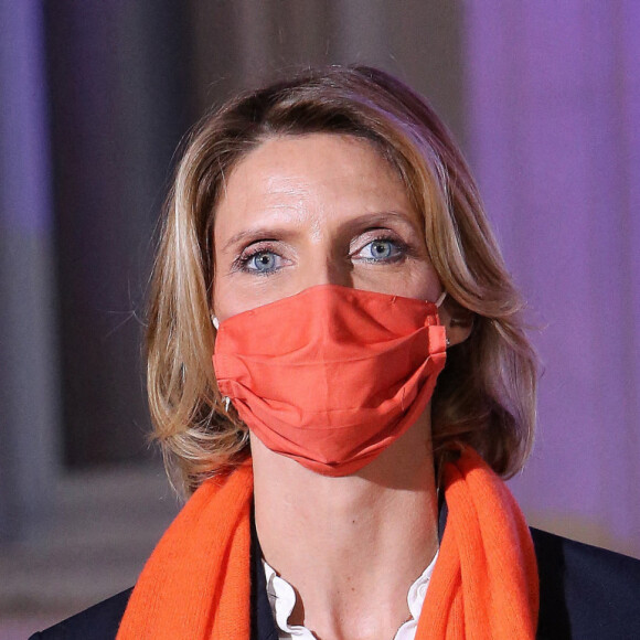 Sylvie Tellier, directrice générale de la société Miss France lors de l'illumination en orange du ministère de l'Intérieur pour symboliser la lutte contre les violences faites aux femmes le 23 novembre 2020. © Panoramic / Bestimage