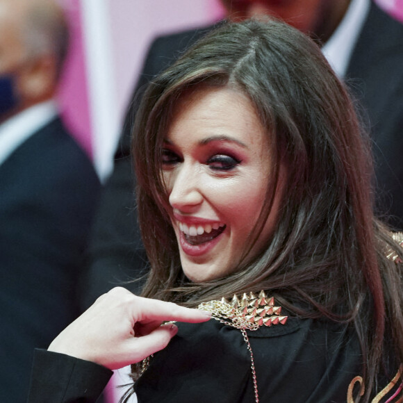 Elsa Esnoult au photocall de la seconde soirée du festival Canneseries saison 3 au Palais des Festivals à Cannes, le 10 octobre 2020. © Norbert Scanella / Panoramic / Bestimage