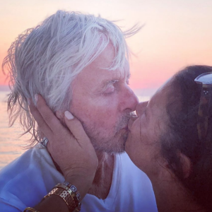 Catherine Zeta-Jones et son mari Michael Douglas. Janvier 2021.