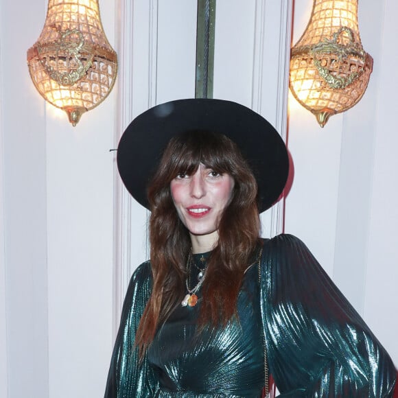 Lou Doillon - Dîner de gala de l'association AEM (Un Avenir pour les Enfants du Monde) au bénéfice des enfants du Rwanda organisé par B.Djian au Pavillon Ledoyen à Paris, France, le 12 décembre 2019. Chaque année avant les fêtes, B.Djian mobilise la mode, le temps d'un dîner caritatif au profit des enfants du Rwanda. La directrice de la rédaction de Numéro Magazine associe à la cause de l'association AEM, les grandes maisons de couture française. © Olivier Borde/Bestimage