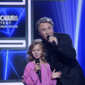 Exclusif - Roberto Alagna et sa fille Malena - Enregistrement de l'émission "300 Choeurs chantent Les plus beaux duos" à Paris, qui sera diffusée le 8 janvier 2021 sur France 3. © Tiziano Da Silva / Bestimage