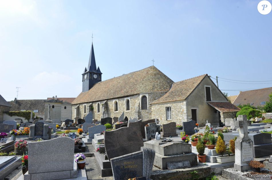 Le cimetière de Boissy-sans-Avoir dans les Yvelines, où repose l