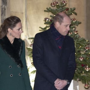 Catherine Kate Middleton, duchesse de Cambridge, le prince William, duc de Cambridge, la reine Elisabeth II d'Angleterre - La famille royale se réunit devant le chateau de Windsor pour remercier les membres de l'Armée du Salut et tous les bénévoles qui apportent leur soutien pendant l'épidémie de coronavirus (COVID-19) et à Noël le 8 décembre 2020.