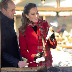 Le prince William et Catherine Kate Middleton rencontrent des étudiants au chateau de Cardiff pour évoquer leur ressenti sur le confinement le 8 décembre 2020.