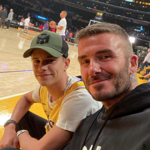 Romeo Beckham et son père David Beckham. Janvier 2021.