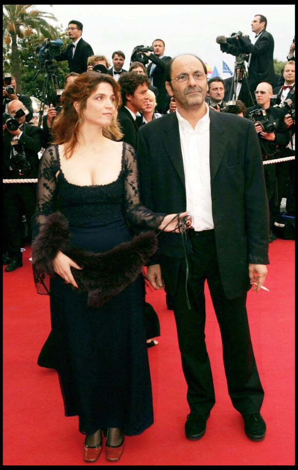 Jean-Pierre Bacri et Agnès Jaoui à la montée des marches du 57e Festival de Cannes en 2004