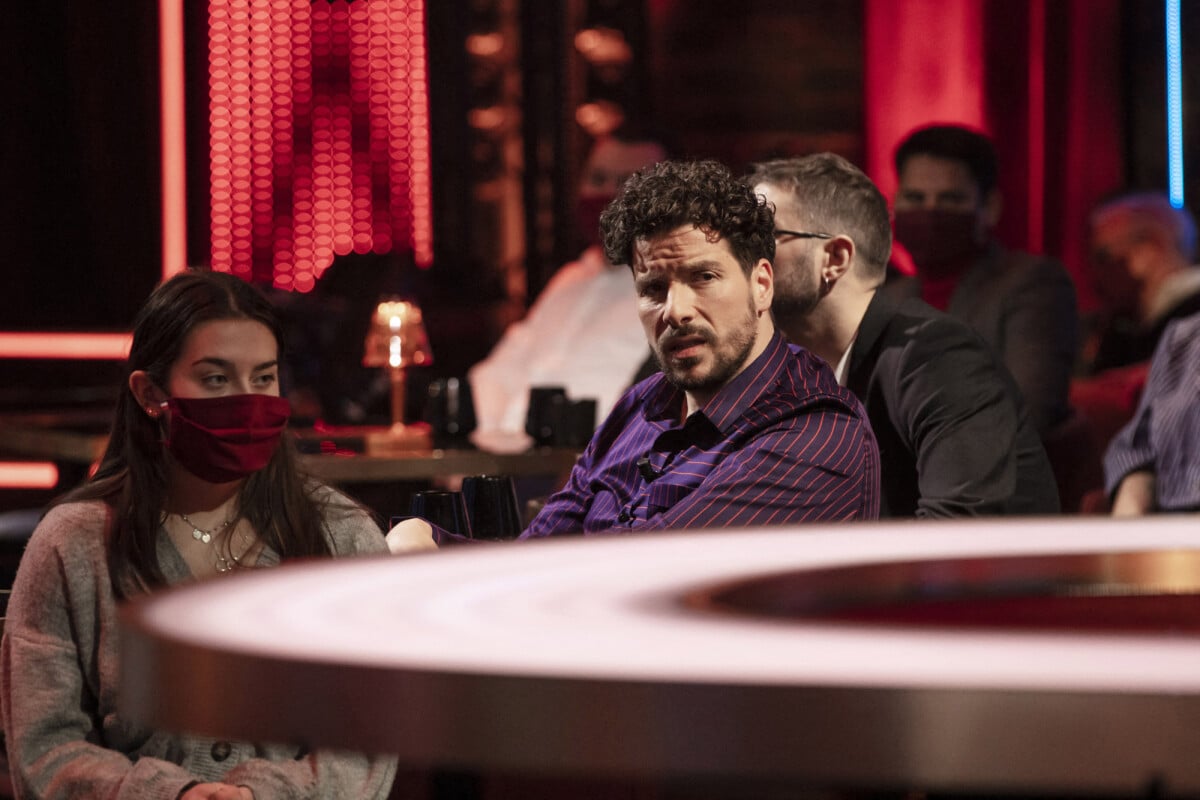 Vidéo Redouane Bougheraba sur le plateau pendant l'émission On Est En Direct (OEED