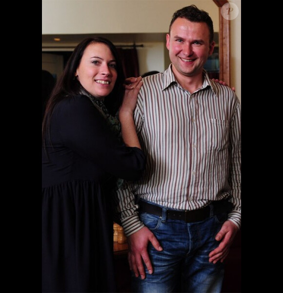 Yoann et Emmanuelle de "L'amour est dans le pré". Ils ont eu deux petites filles.