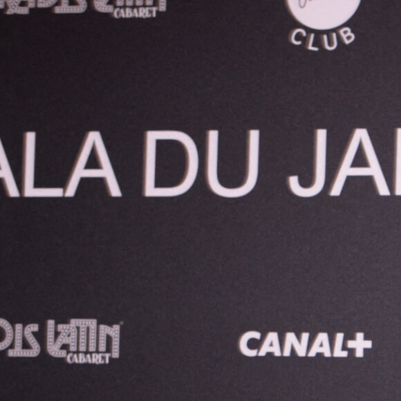 Amel Bent - Soirée de gala du Jamel Comedie Club au Paradis Latin avec Canal+ à Paris, le 8 octobre 2020. © RACHID BELLAK / BESTIMAGE